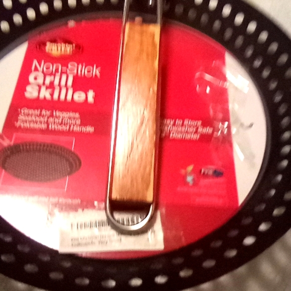 Non-stick Grill skillet 12-in diameter - Picture 1 of 3